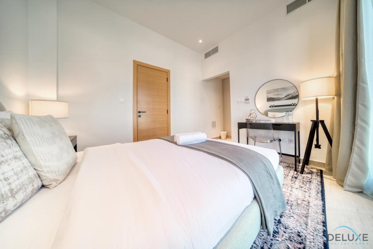 Apartment Exclusive Deal! Luxury 4br On Al Dana Island By Deluxe Homes