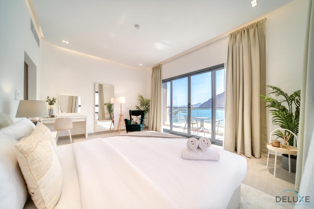 Apartment Exclusive Deal! Luxury 4br On Al Dana Island By Deluxe Homes Fujairah