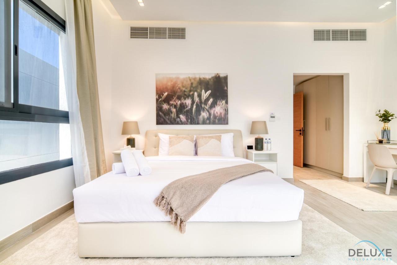 Apartment Exclusive Deal! Luxury 4br On Al Dana Island By Deluxe Homes